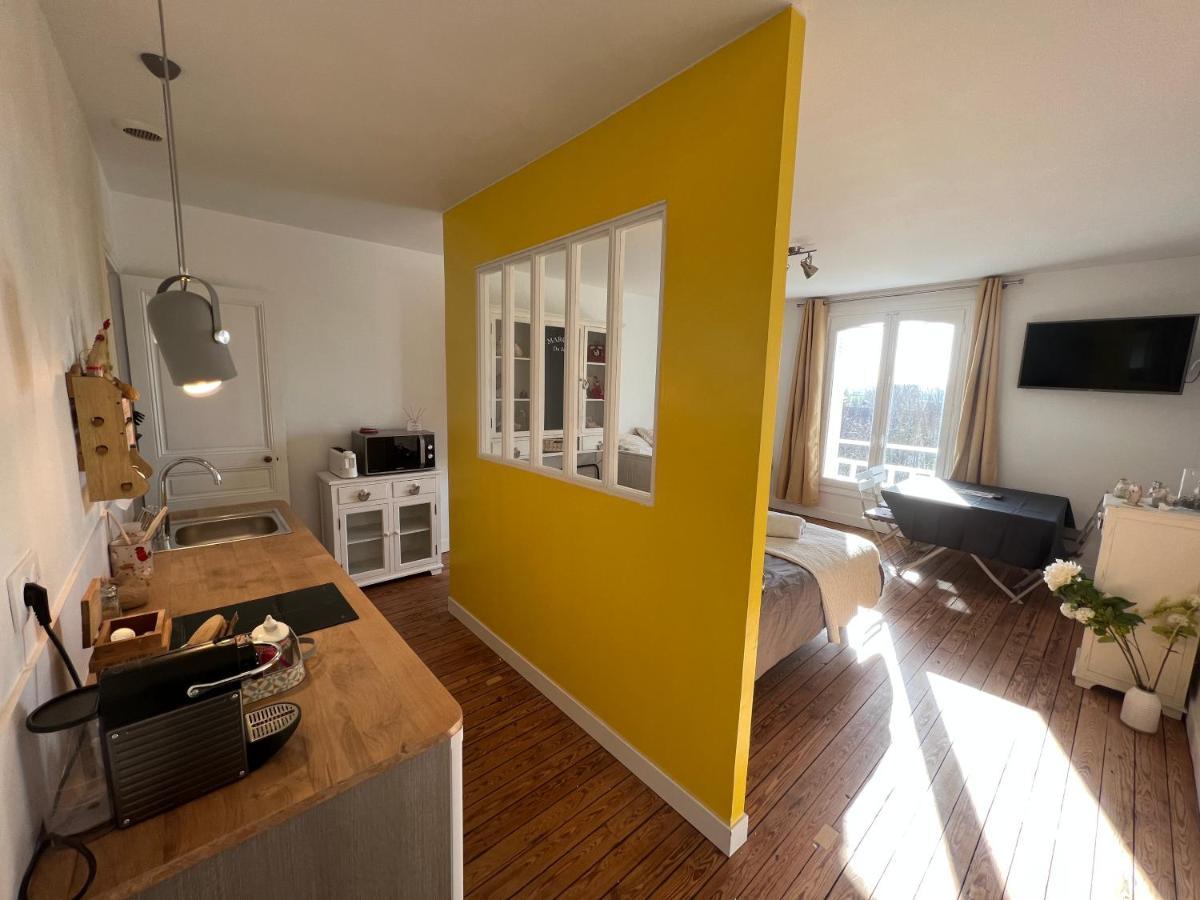 Le Manoir Des Lys Appartement Tilly-sur-Seulles Buitenkant foto